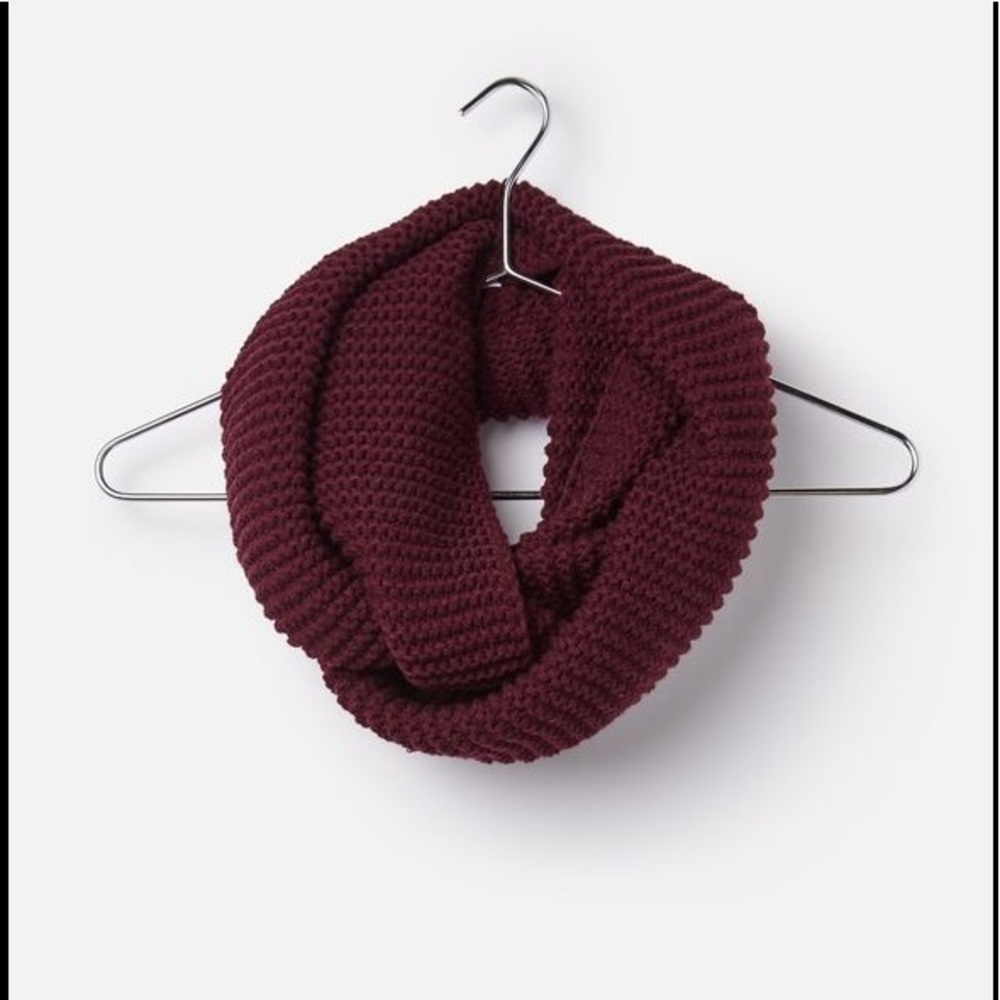 Infinity scarf